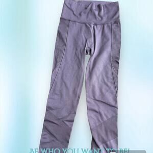 Avira Vibe partially textured lavender high waist leggings, women's size S